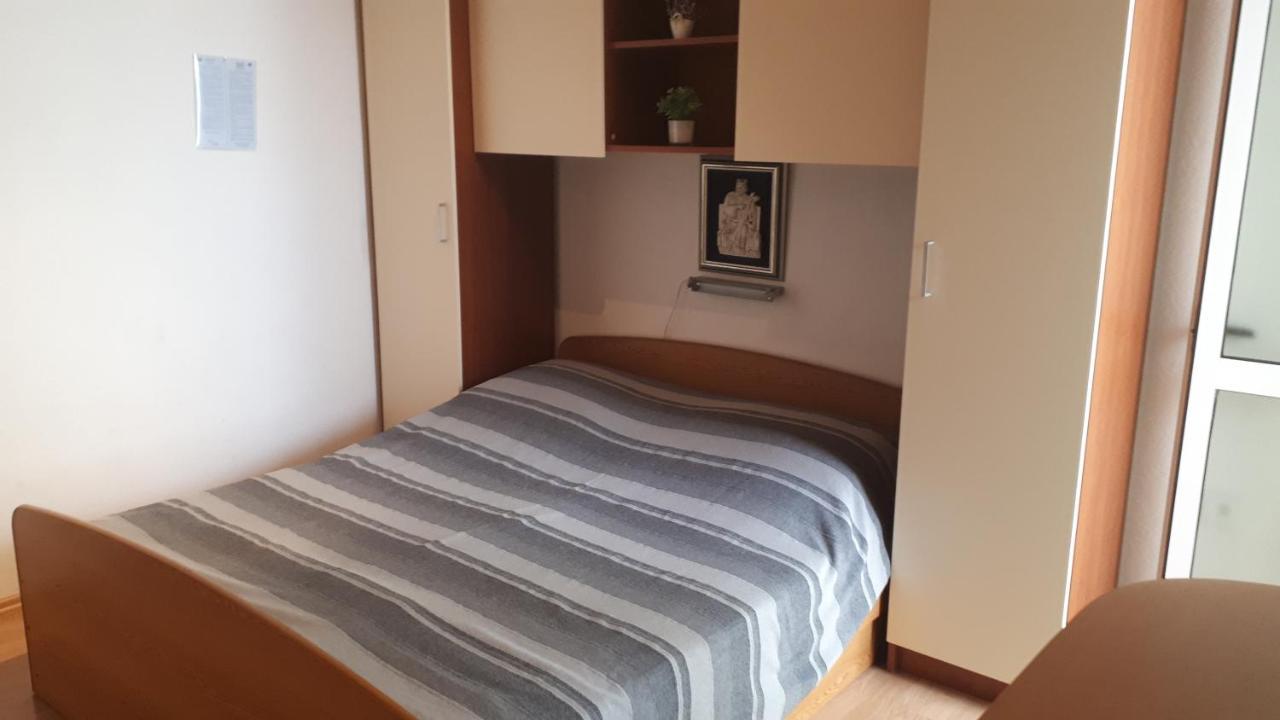 Apartmani Leko Mirjana Baska Voda Exterior photo